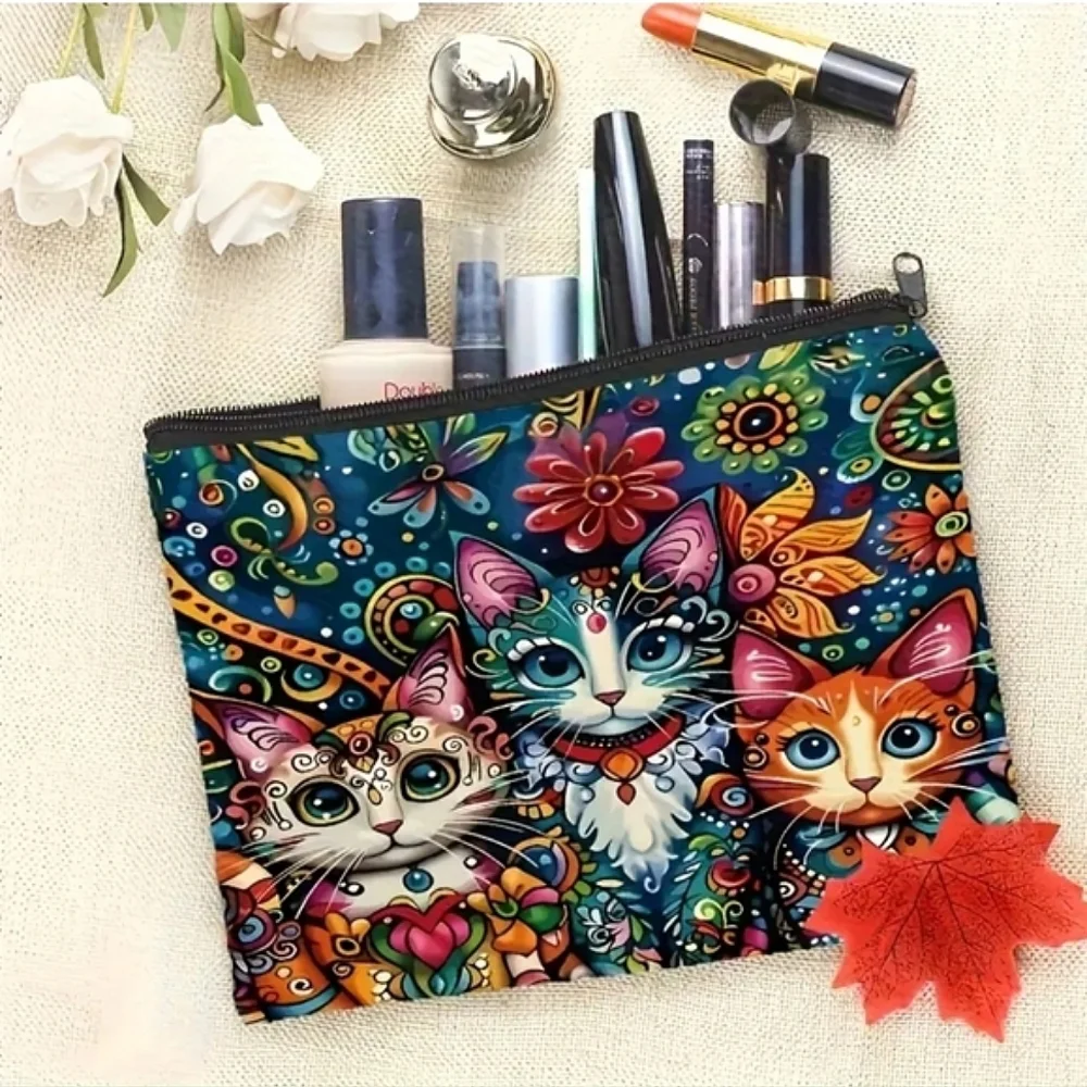 🆕️LAST 1😻LARGE COLORFUL, WHIMSICAL CAT VIBRANT COSMETIC BAG/ Y2K CATS ARTISTIC